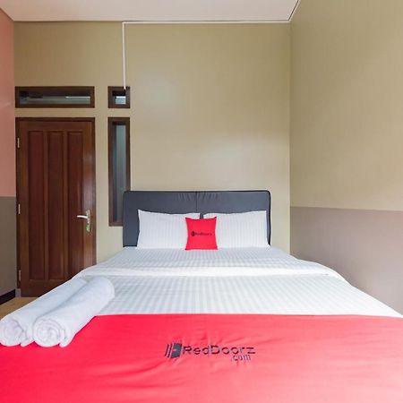 Reddoorz Syariah Near Politeknik Negeri Bandung Campus Hotel Cimahi Exterior foto