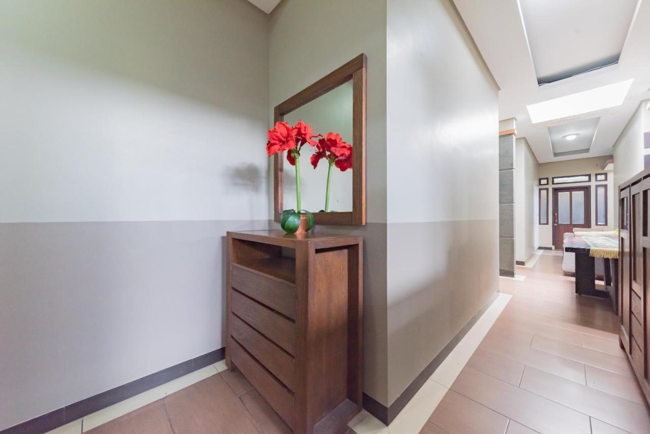 Reddoorz Syariah Near Politeknik Negeri Bandung Campus Hotel Cimahi Exterior foto
