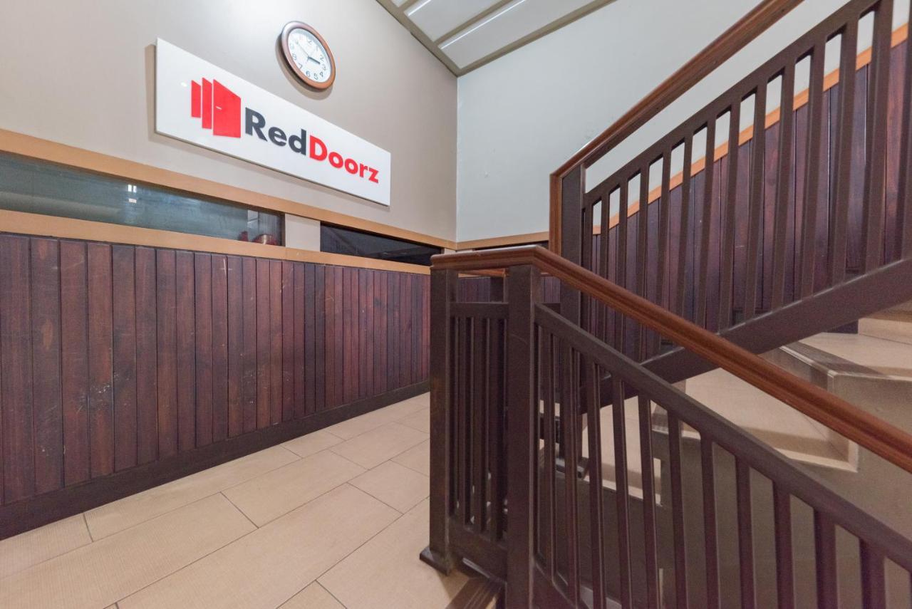 Reddoorz Syariah Near Politeknik Negeri Bandung Campus Hotel Cimahi Exterior foto